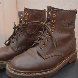 AUTHENTIC VINTAGE Doc Martens in Brown